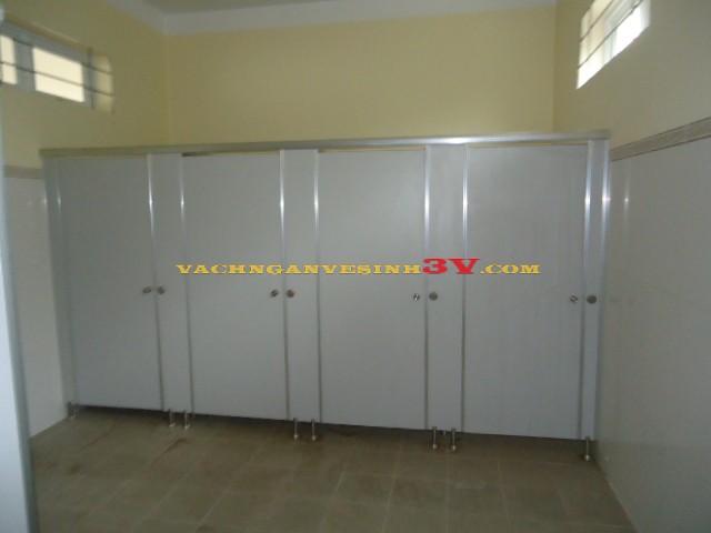 vách ngăn vệ sinh