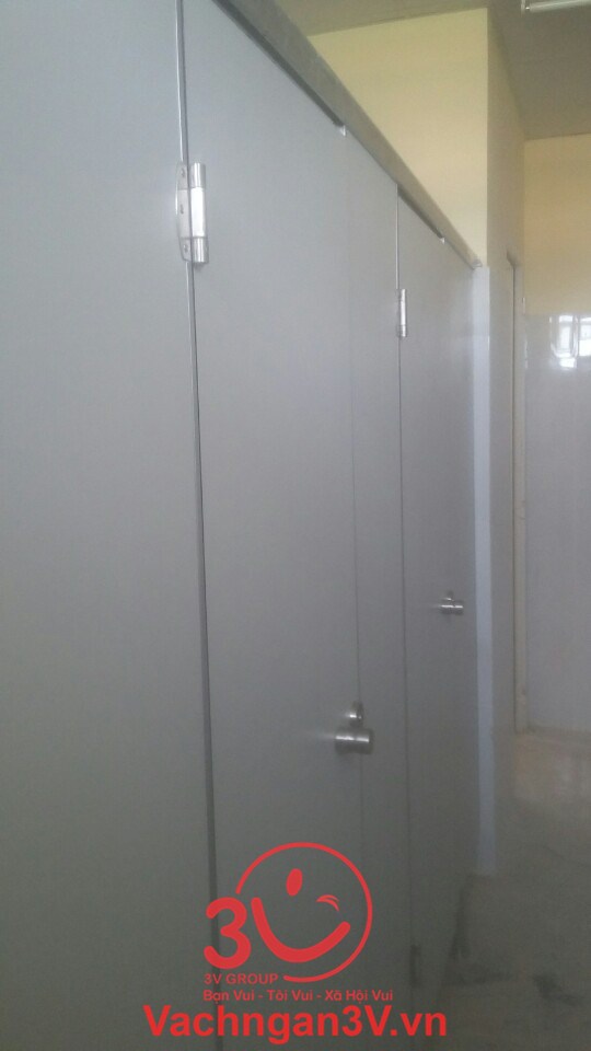 vách ngăn vệ sinh compact HPL