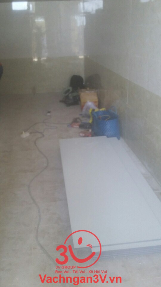 vách ngăn compact HPL