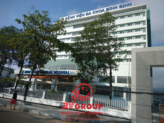 vách ngăn vệ sinh tại đa khoa bình định