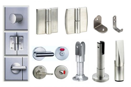 bộ phụ kiện đi kèm bằng chất liệu Inox 304 sáng bóng góp phần hoàn thiện vẻ sang trọng của thiết kế tổng thể